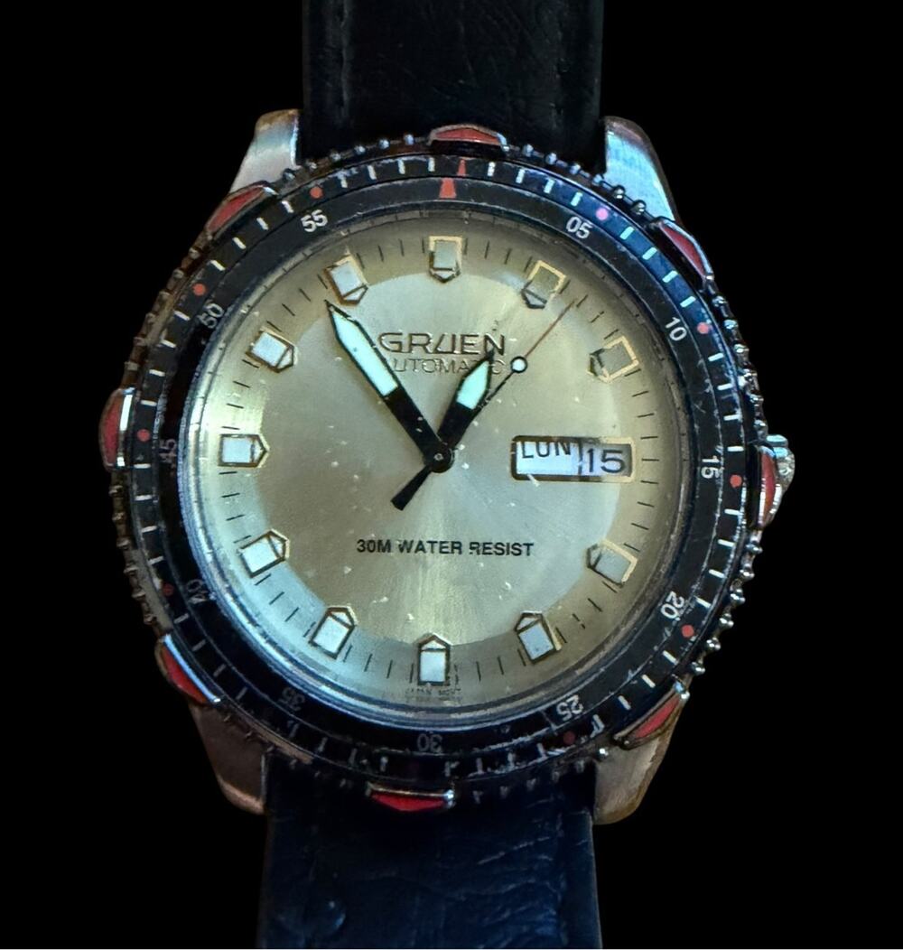 Gruen Automatic Day Date Men's Diver Style Watch Black Leather Band 30M Water